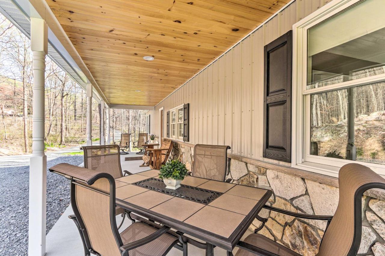 Peaceful And Secluded Knoxville Retreat With Deck Dış mekan fotoğraf